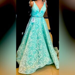 Tiffany designs pageant dress